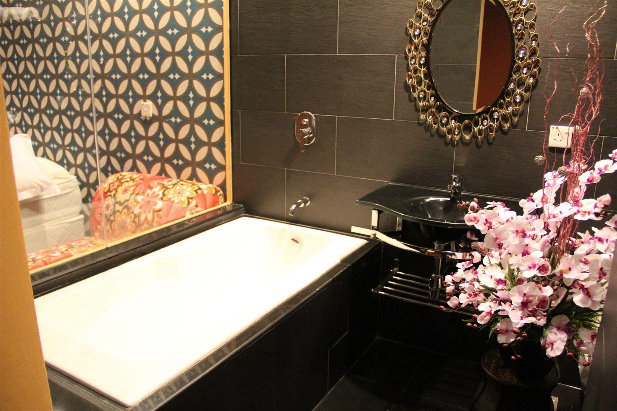 Love Inn Boutique Hotel Kuala Lumpur Kültér fotó